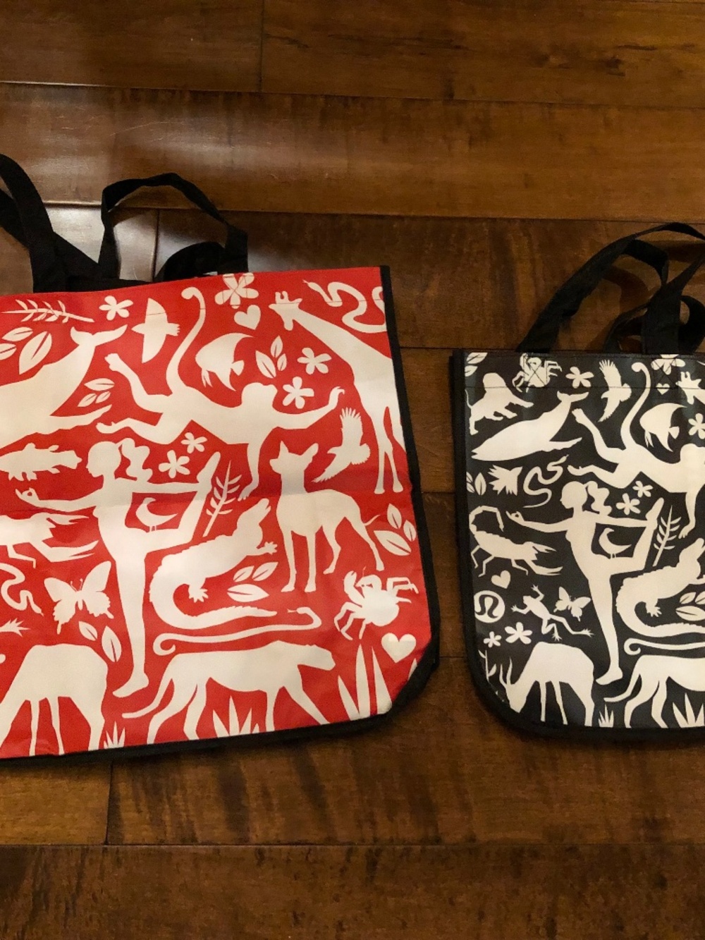 Rare Collectable Lululemon reusable Shoppers
